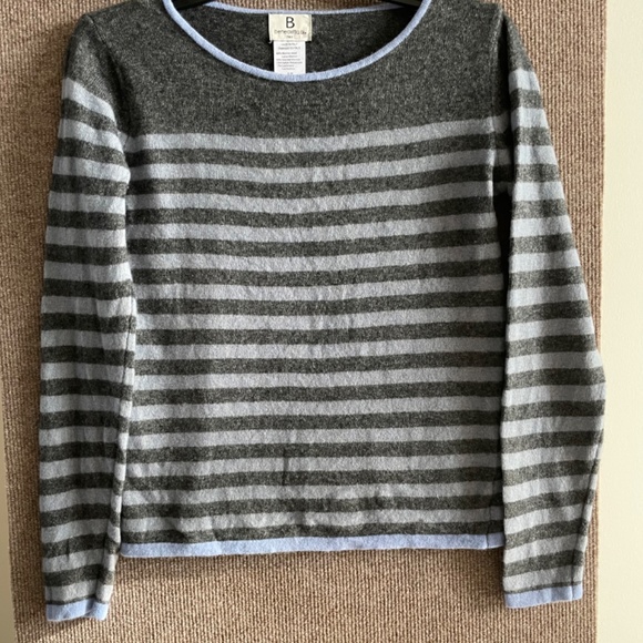 Grey and light blue stripe merino wool sweater - Picture 3 of 6